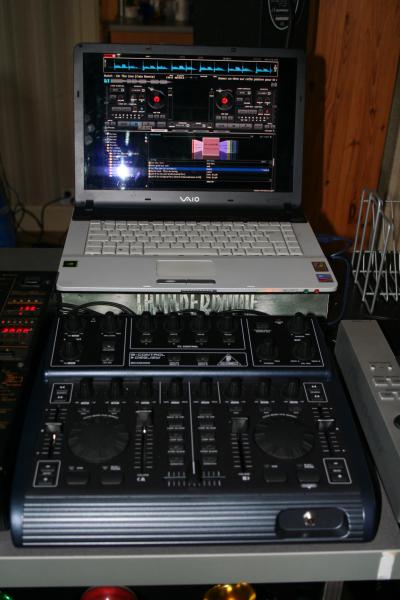 Behringer BCD 2000